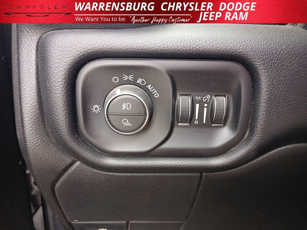 2019 RAM 2500 Laramie Crew Cab 4x4 6'4' Box