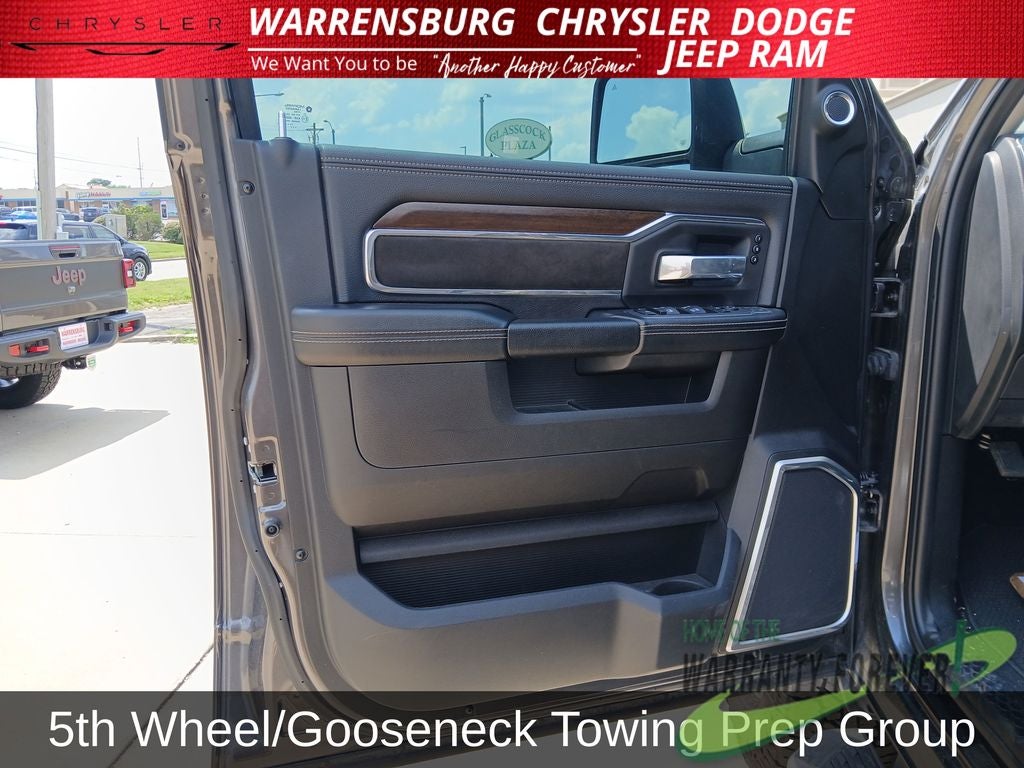 2024 RAM 2500 Laramie Crew Cab 4x4 6'4' Box