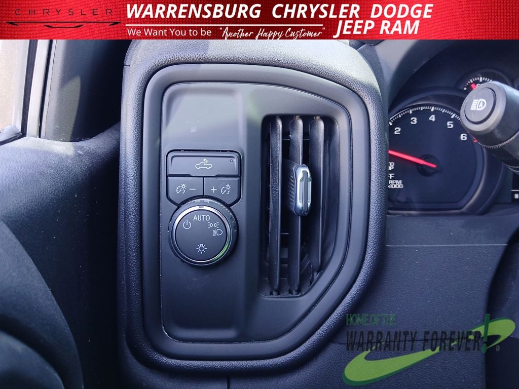 2024 Chevrolet Silverado 1500 2WD Regular Cab Standard Bed WT