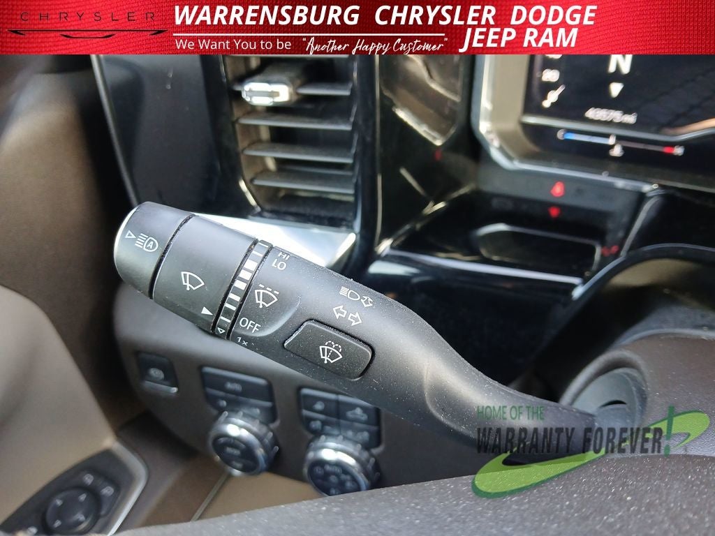 2025 GMC Sierra 1500 4WD Crew Cab Short Box SLT