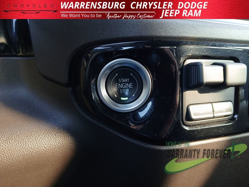 2025 GMC Sierra 1500 4WD Crew Cab Short Box SLT