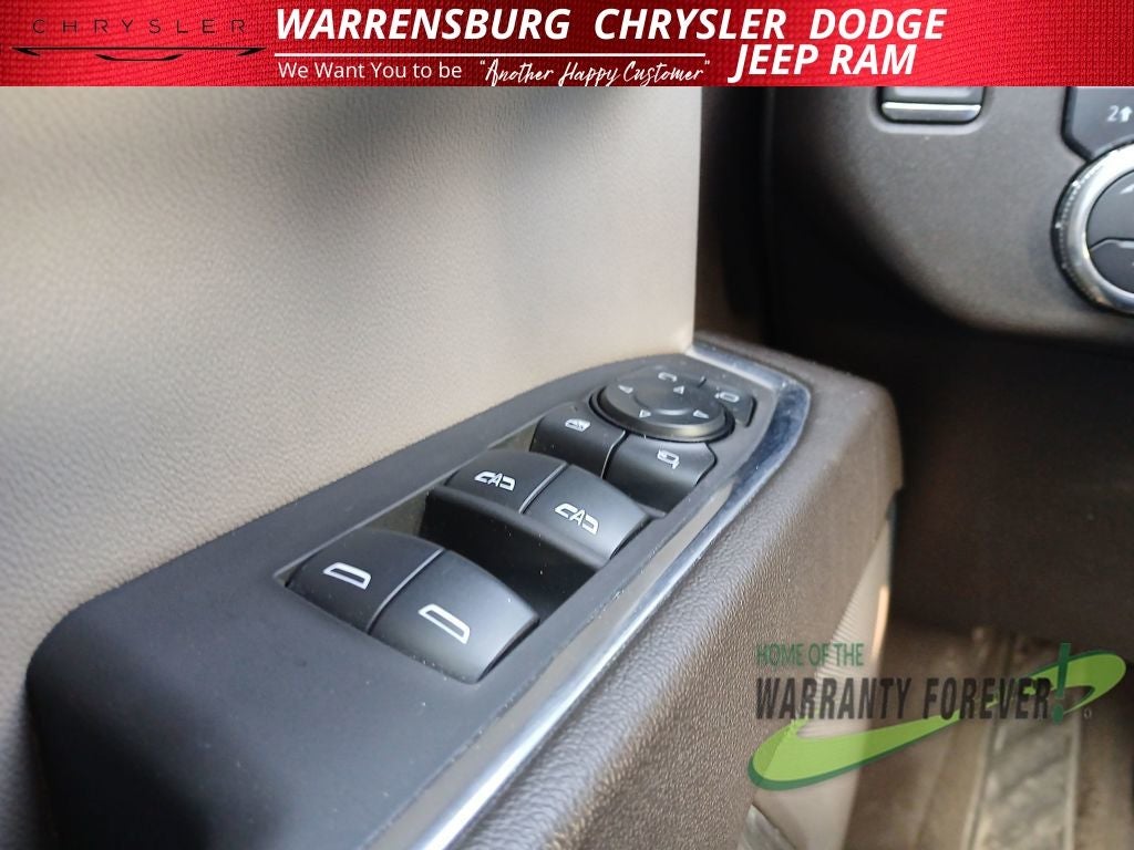 2025 GMC Sierra 1500 4WD Crew Cab Short Box SLT