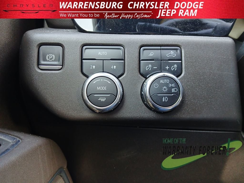 2025 GMC Sierra 1500 4WD Crew Cab Short Box SLT