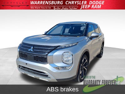 2024 Mitsubishi Outlander Base