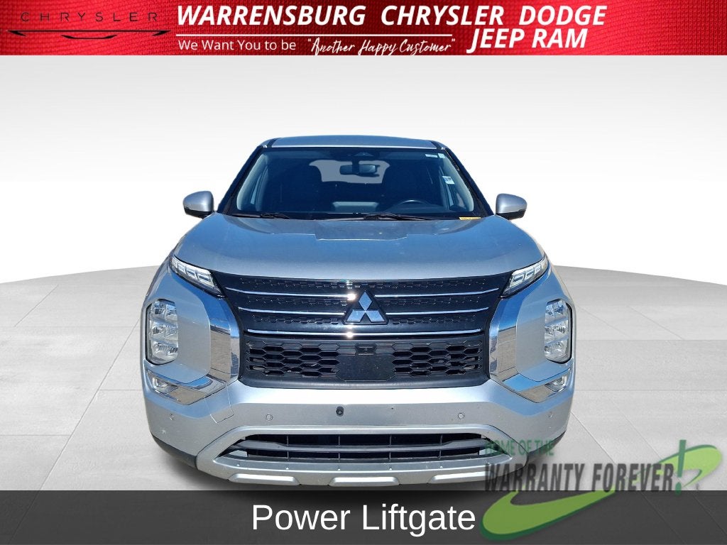 2024 Mitsubishi Outlander Base