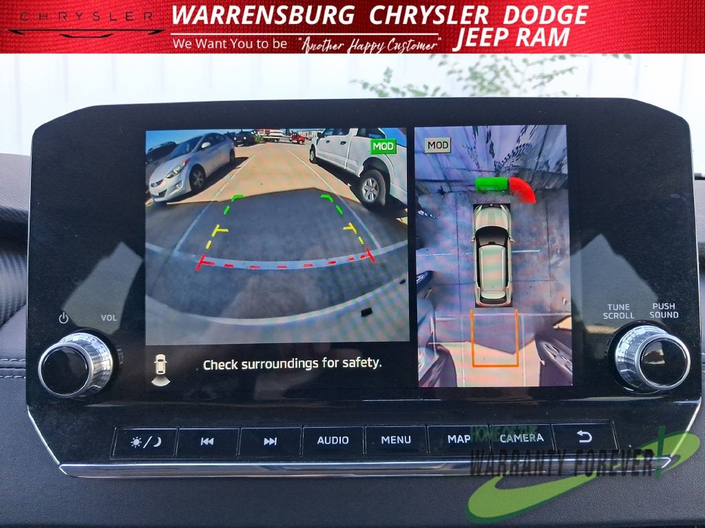 2024 Mitsubishi Outlander Base