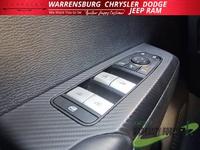 2024 Mitsubishi Outlander Base