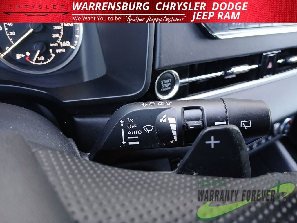 2024 Mitsubishi Outlander Base