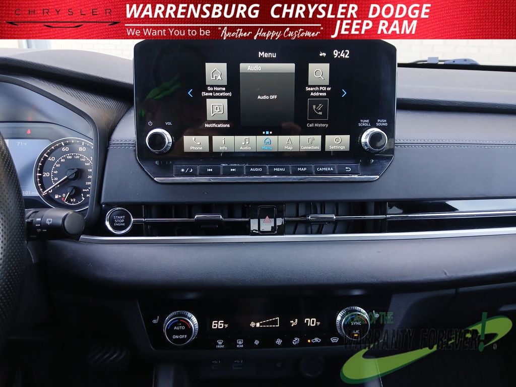2024 Mitsubishi Outlander Base