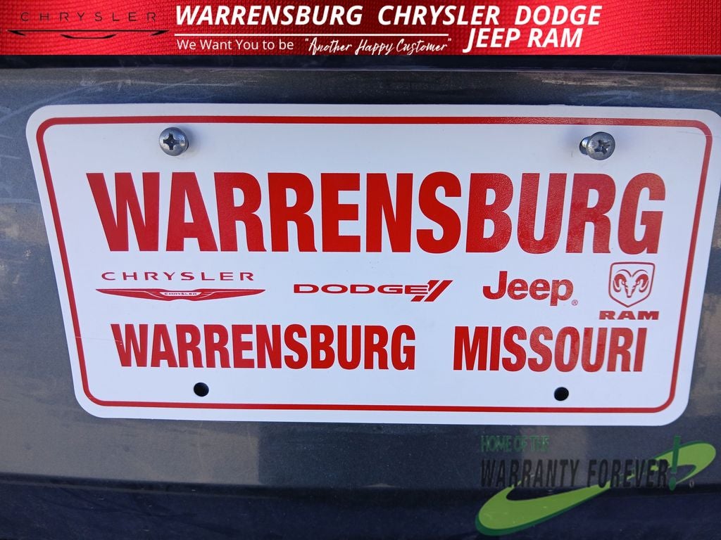 2024 Mitsubishi Outlander Base