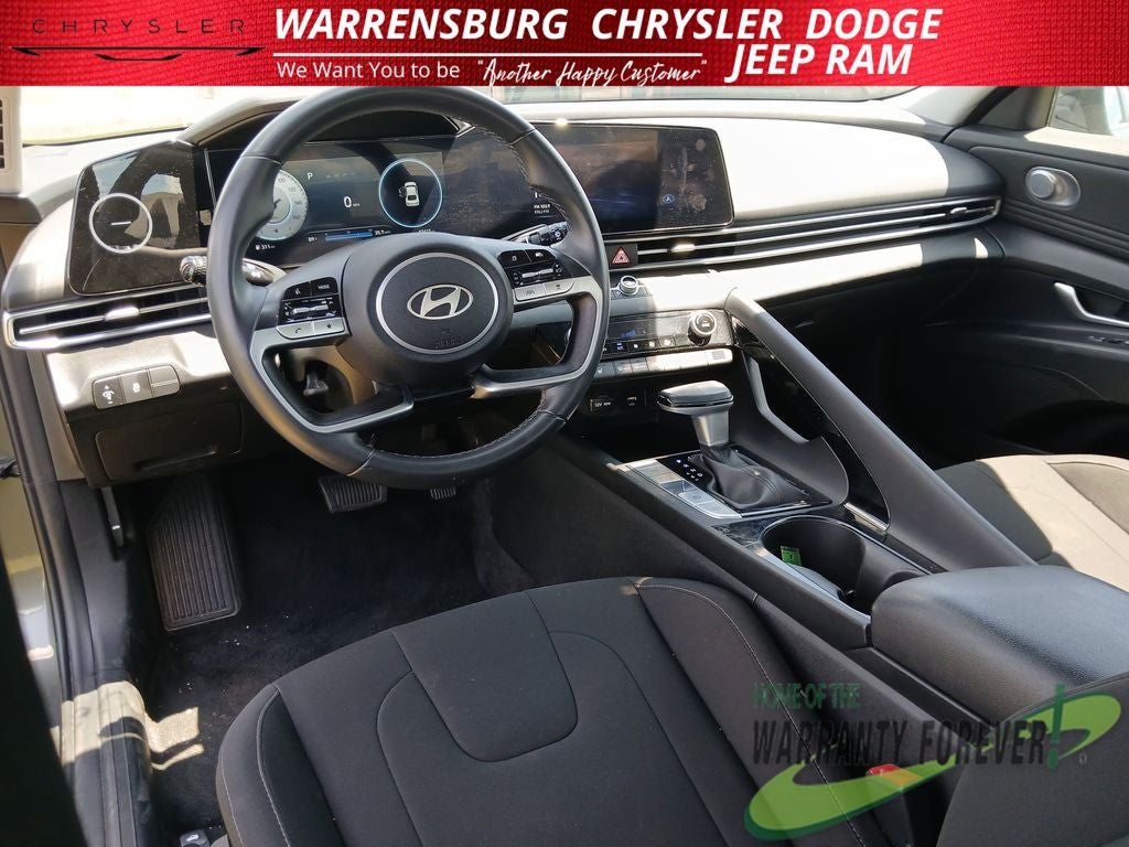2025 Hyundai Elantra SEL Convenience